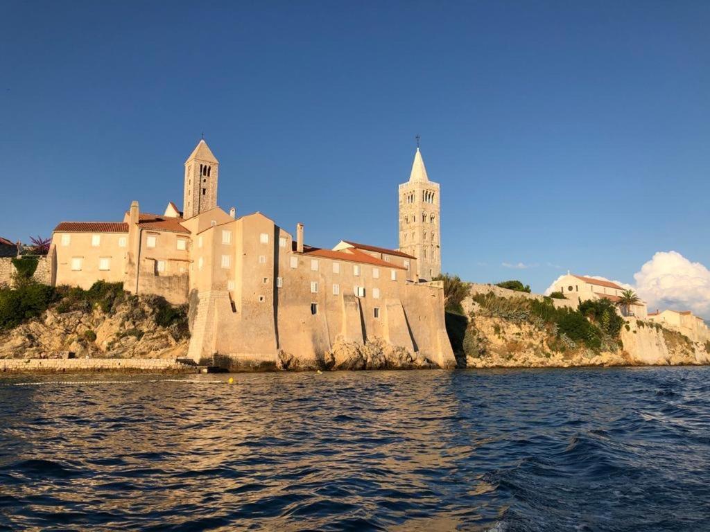 Apartments Adriatic Rab Palit 外观 照片